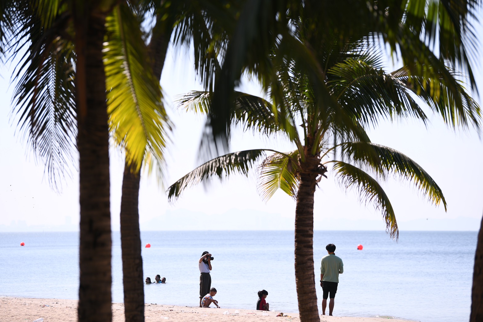 สสส. - นิด้า - เทศบาลเมืองแสนสุข ถอดบทเรียน 1 ปี ชายหาดบางแสน แหล่งท่องเที่ยวปลอดอบายมุข thaihealth