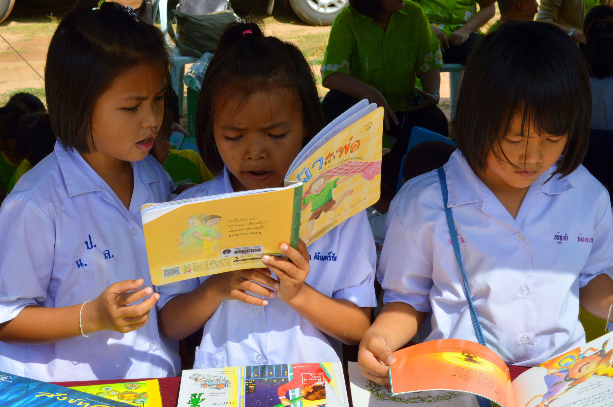 เด็กชอบอ่านนิทานแต่ยังขาดหนังสือ -  สำนักงานกองทุนสนับสนุนการสร้างเสริมสุขภาพ (สสส.)